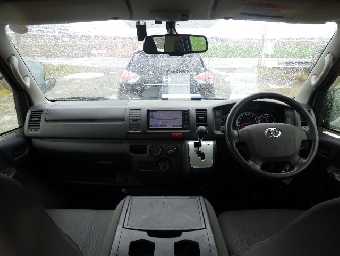 TOYOTA HIACE 2018 Image 15