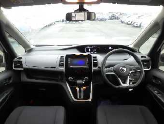 NISSAN SERENA 2018 Image 15