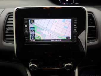 NISSAN SERENA 2018 Image 18