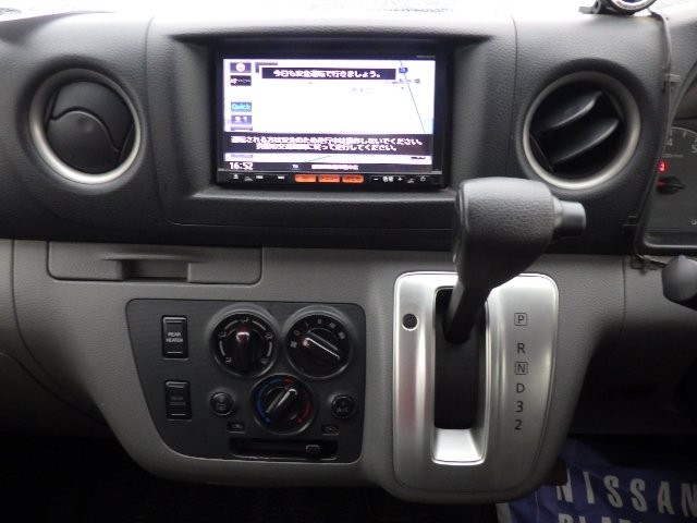 NISSAN NV350 CARAVAN WAGON 2016 Image 21