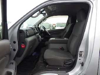 NISSAN NV350 CARAVAN WAGON 2016 Image 16