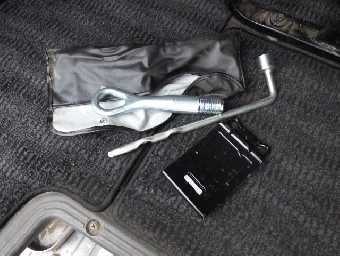 NISSAN NV350 CARAVAN WAGON 2016 Image 29