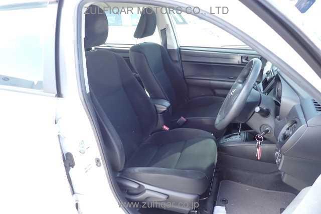 TOYOTA COROLLA AXIO 2018 Image 6