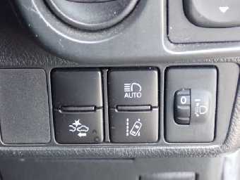 TOYOTA COROLLA AXIO 2018 Image 7