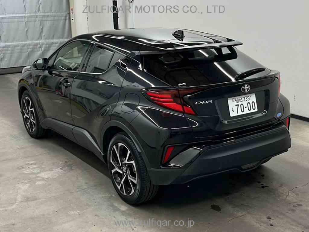 TOYOTA C-HR 2020 Image 2
