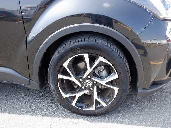 TOYOTA C-HR 2020 Image 20