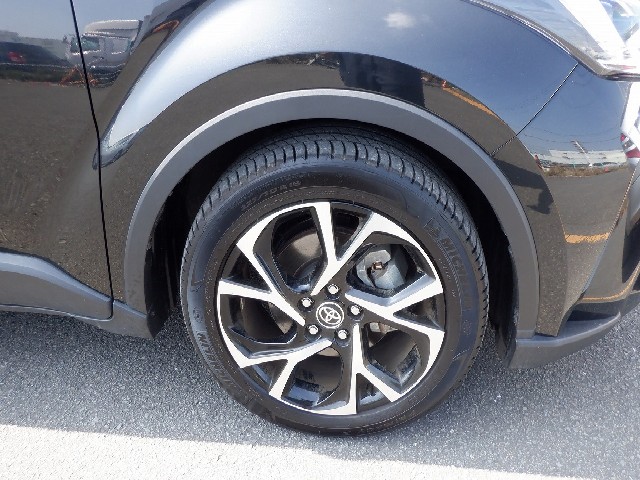 TOYOTA C-HR 2020 Image 26