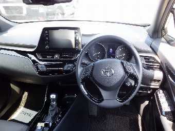 TOYOTA C-HR 2020 Image 10