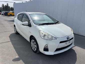 TOYOTA AQUA 2014 Image 1