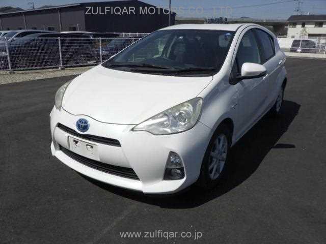 TOYOTA AQUA 2012 Image 4