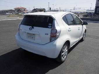 TOYOTA AQUA 2012 Image 5