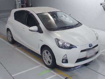 TOYOTA AQUA 2012 Image 5