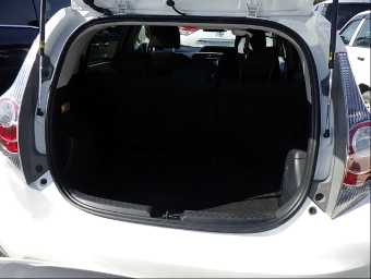 TOYOTA AQUA 2012 Image 8