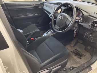 TOYOTA COROLLA AXIO 2018 Image 3