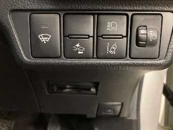 TOYOTA COROLLA AXIO 2018 Image 7