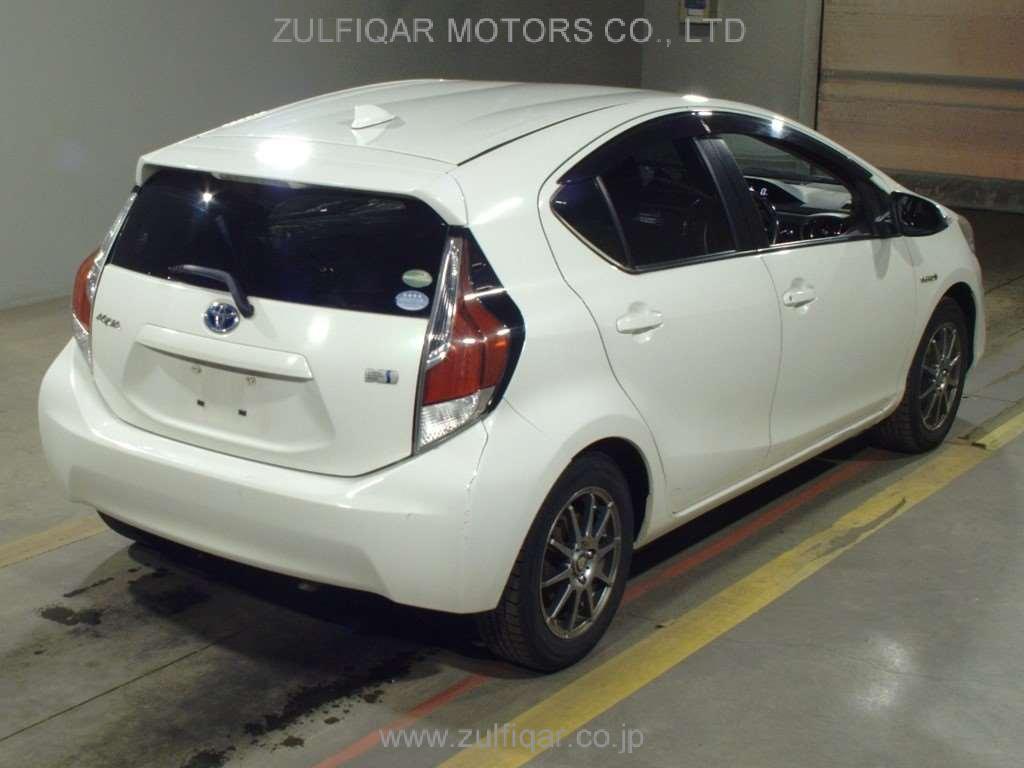 TOYOTA AQUA 2016 Image 2