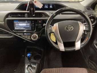 TOYOTA AQUA 2016 Image 6