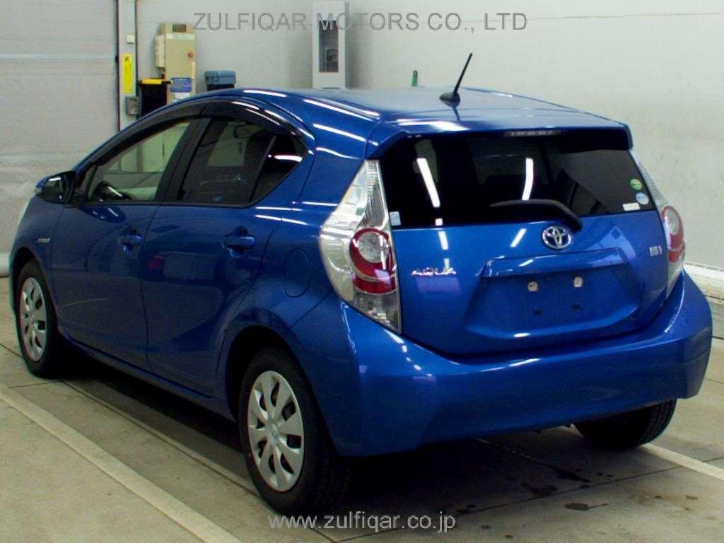 TOYOTA AQUA 2013 Image 4