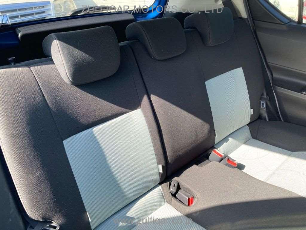 TOYOTA AQUA 2013 Image 7