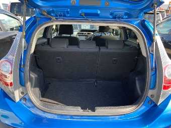 TOYOTA AQUA 2013 Image 8