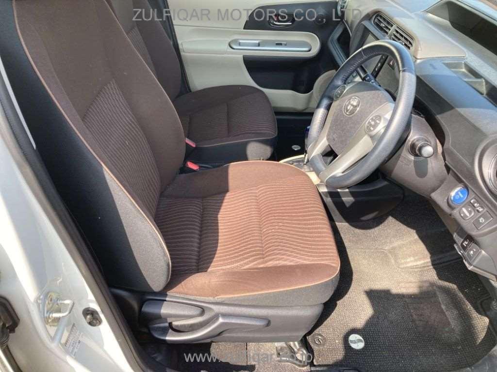 TOYOTA AQUA 2012 Image 5