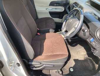 TOYOTA AQUA 2012 Image 5