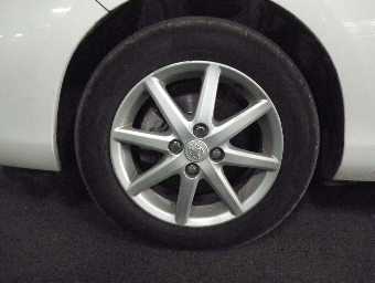 TOYOTA AQUA 2012 Image 9