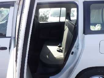 TOYOTA PROBOX 2018 Image 17