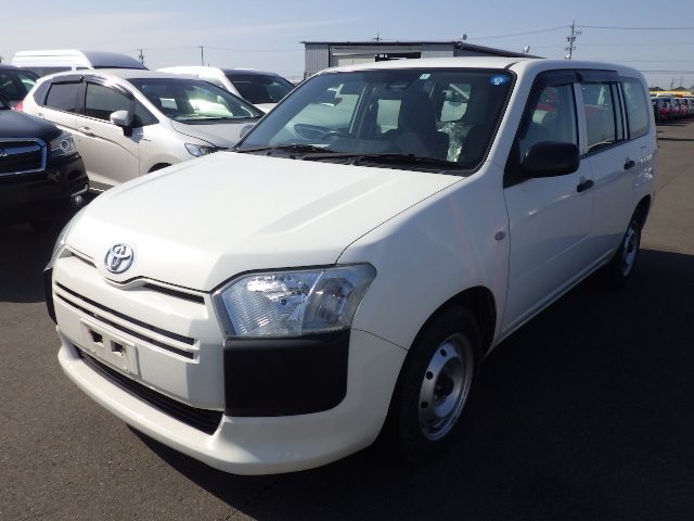 TOYOTA PROBOX 2018 Image 32