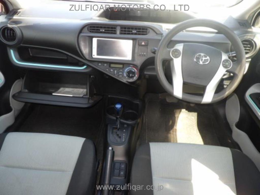 TOYOTA AQUA 2013 Image 3