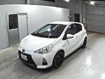 TOYOTA AQUA 2013 Image 4