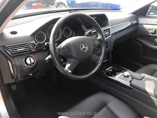 MERCEDES BENZ E CLASS 2010 Image 3