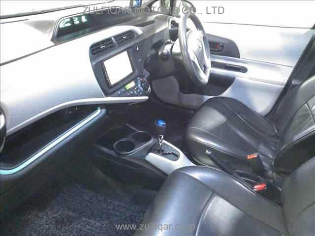 TOYOTA AQUA 2012 Image 3