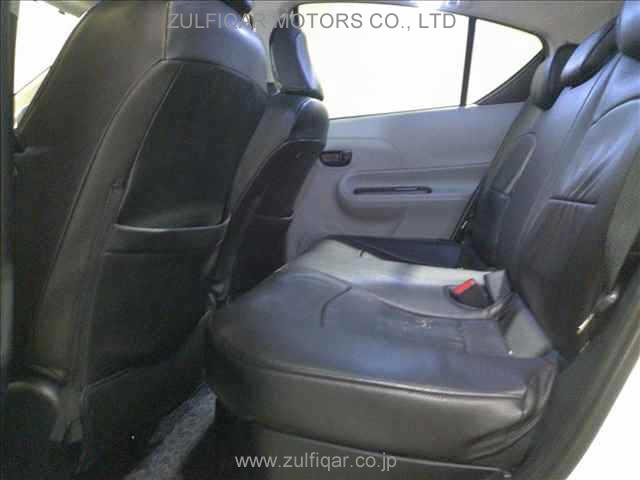 TOYOTA AQUA 2012 Image 5