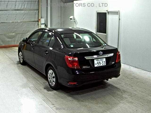 TOYOTA COROLLA AXIO 2015 Image 2