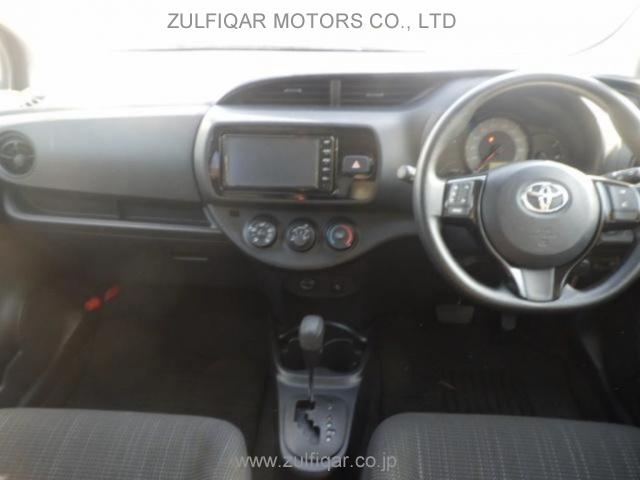 TOYOTA VITZ 2019 Image 3