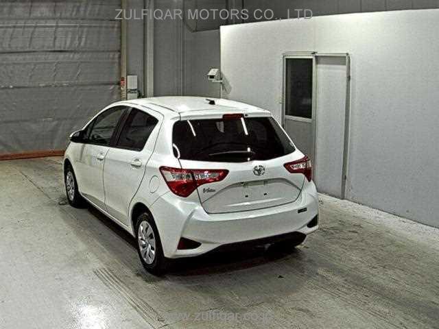 TOYOTA VITZ 2019 Image 2