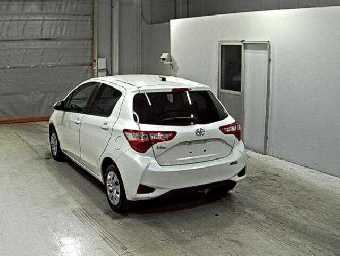 TOYOTA VITZ 2019 Image 2