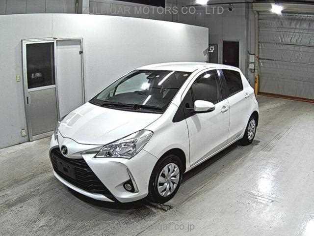 TOYOTA VITZ 2019 Image 4