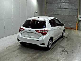 TOYOTA VITZ 2019 Image 5