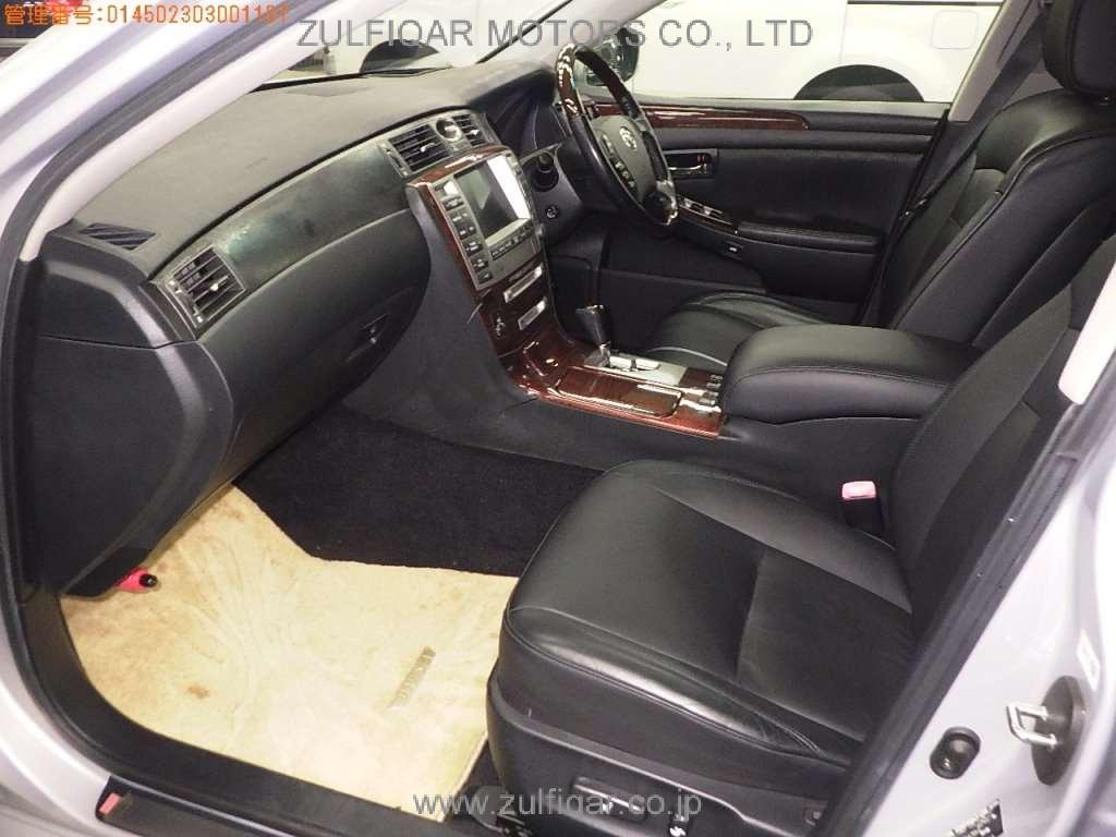 TOYOTA CROWN MAJESTA 2007 Image 8