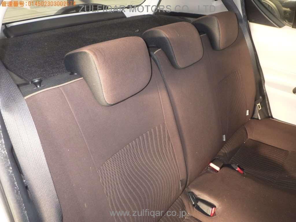 TOYOTA AQUA 2014 Image 7