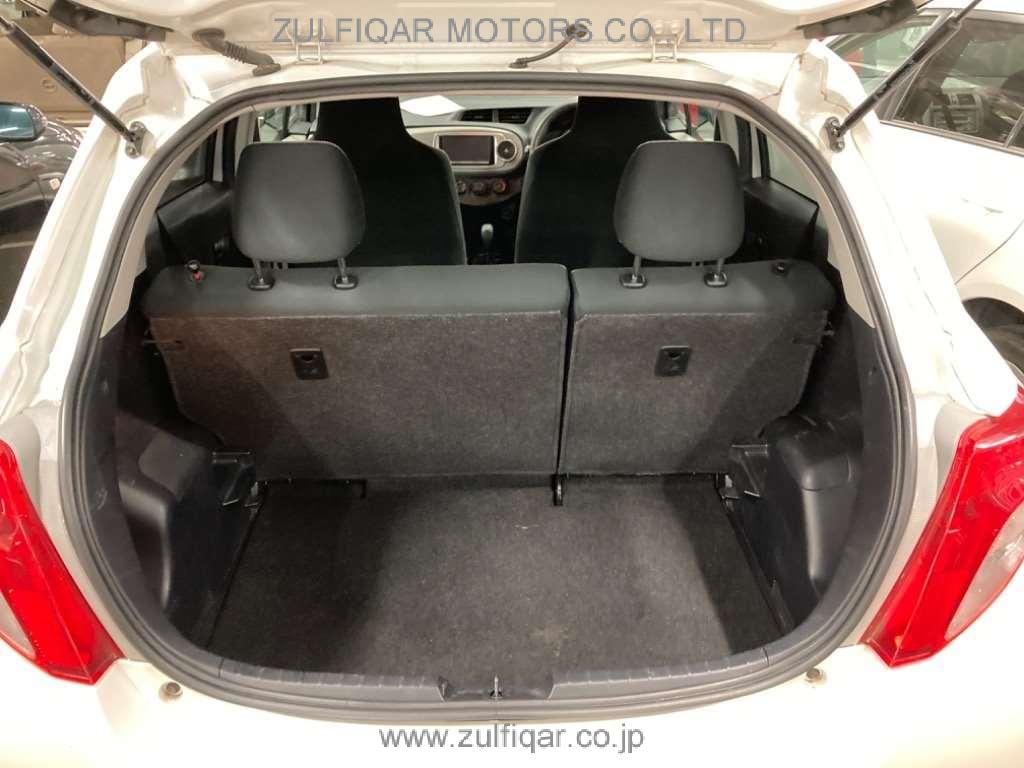 TOYOTA VITZ 2011 Image 9