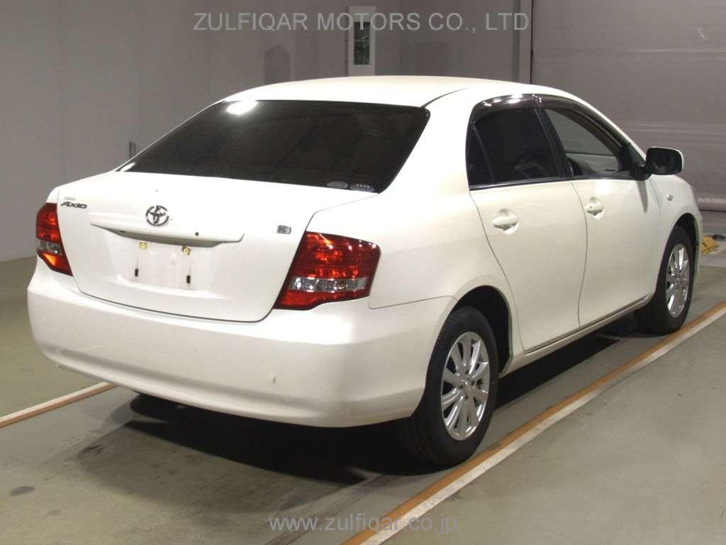 TOYOTA COROLLA AXIO 2010 Image 2