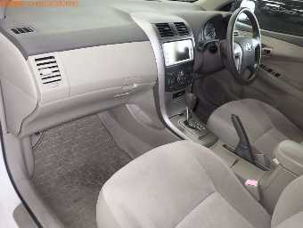 TOYOTA COROLLA AXIO 2010 Image 8