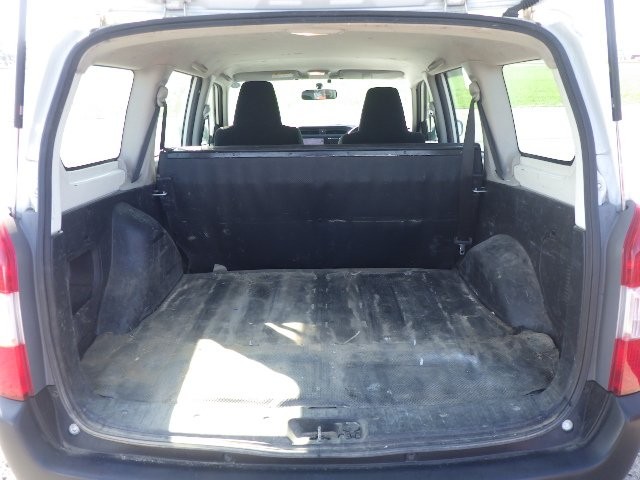 TOYOTA PROBOX 2018 Image 20