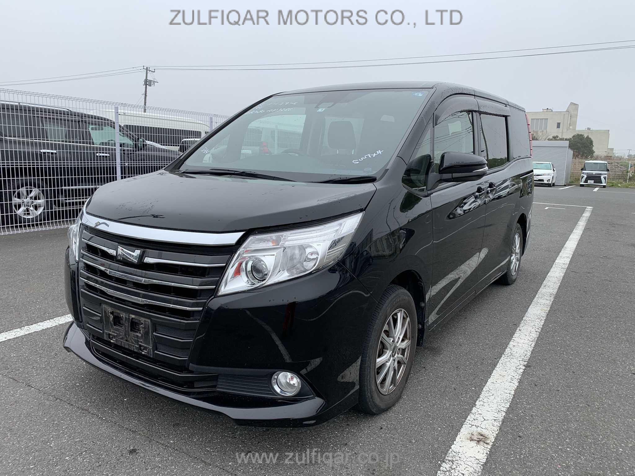 TOYOTA NOAH 2017 Image 3