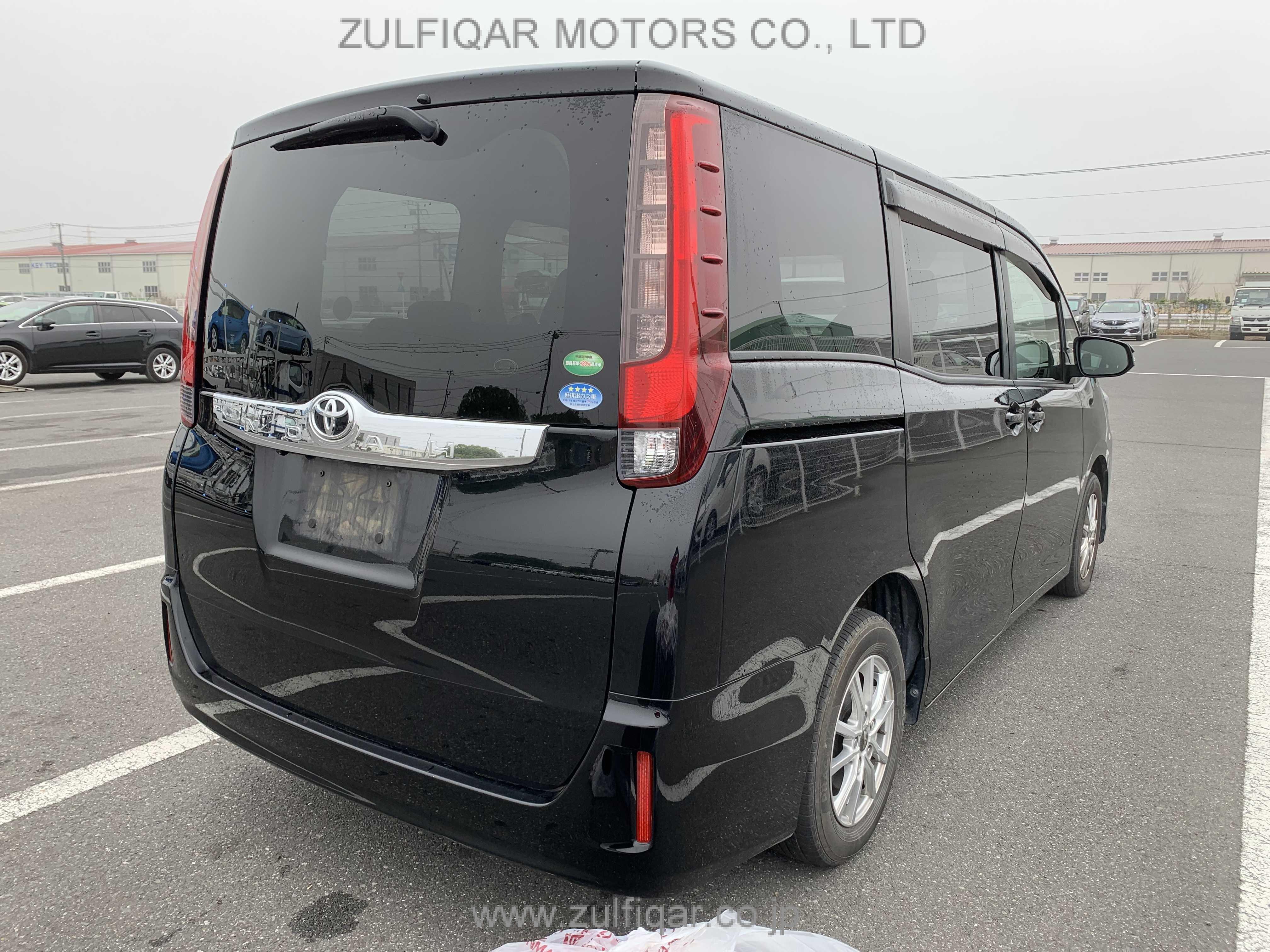 TOYOTA NOAH 2017 Image 21