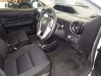 TOYOTA AQUA 2015 Image 5