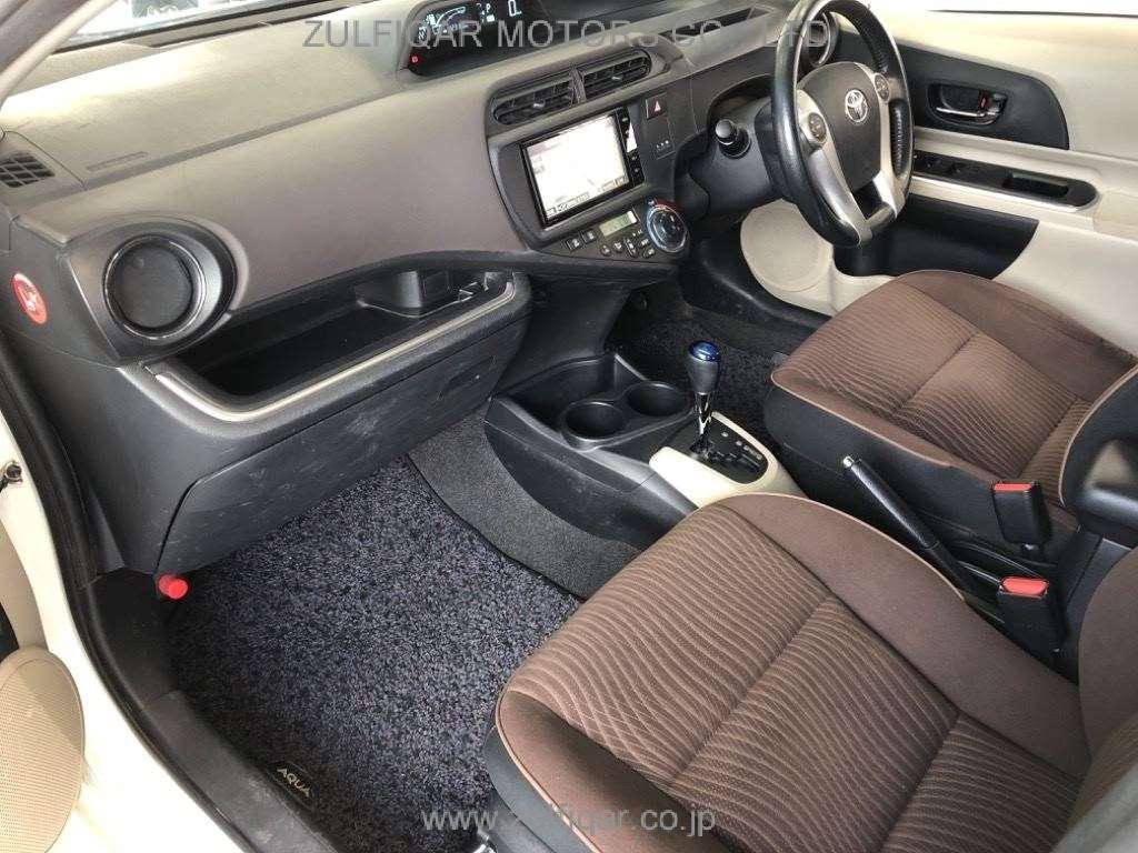 TOYOTA AQUA 2014 Image 7